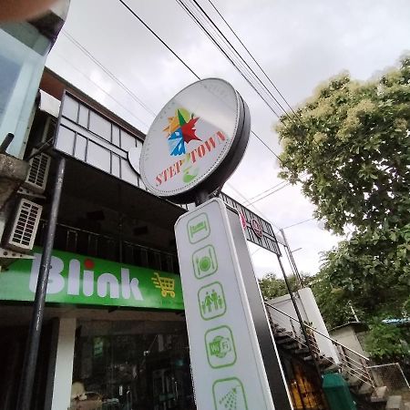 Ambula Food Court Hotel Anuradhapura Kültér fotó
