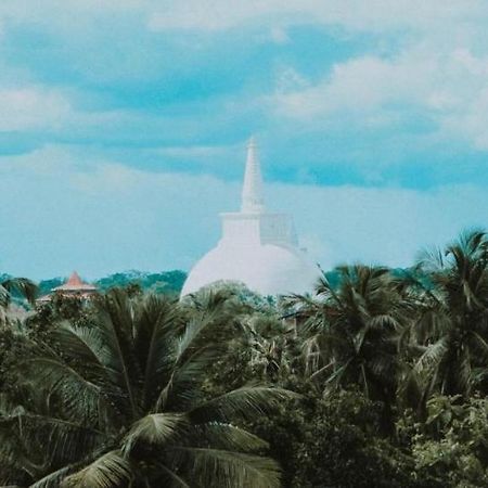 Ambula Food Court Hotel Anuradhapura Kültér fotó