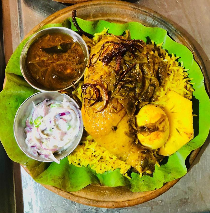 Ambula Food Court Hotel Anuradhapura Kültér fotó