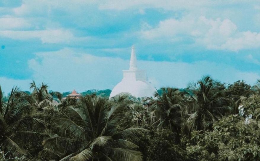 Ambula Food Court Hotel Anuradhapura Kültér fotó